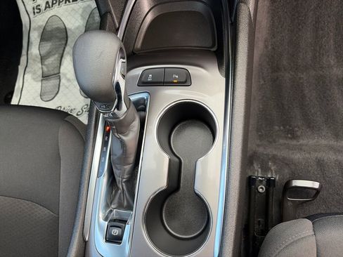 Used 2025 Chevrolet Malibu LT image 19