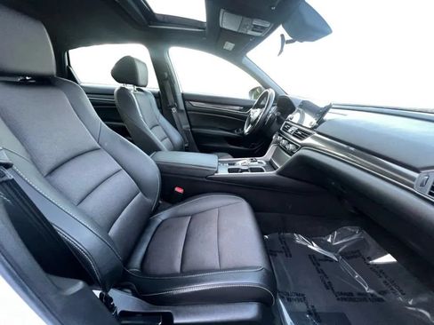 Used 2021 Honda Accord Sport image 15