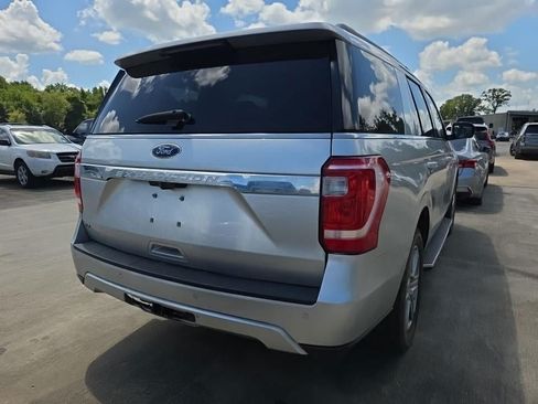 Used 2019 Ford Expedition XLT w/ Equipment Group 202A RWD image 4