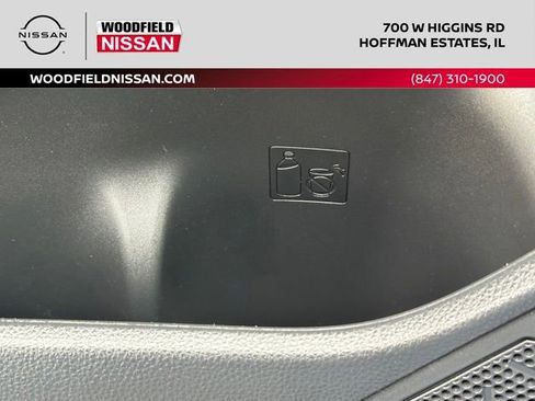 Used 2021 Toyota RAV4 XLE Premium AWD/4WD image 23