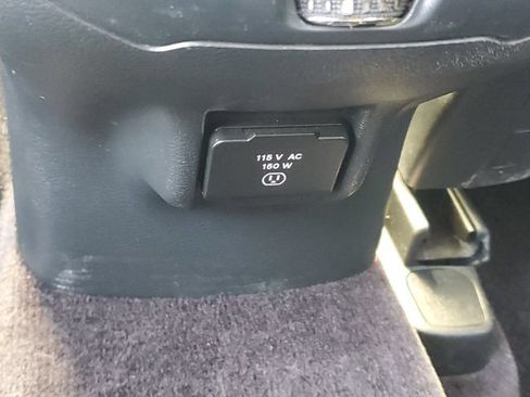 Used 2016 Jeep Cherokee Overland FWD image 11
