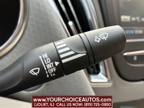 Used 2018 Chevrolet Malibu LT image 34