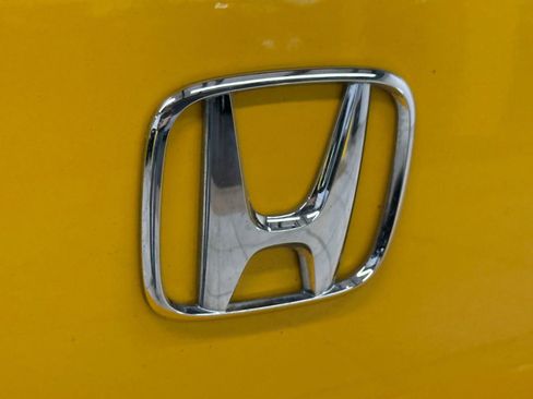 Used 2003 Honda S2000 image 13