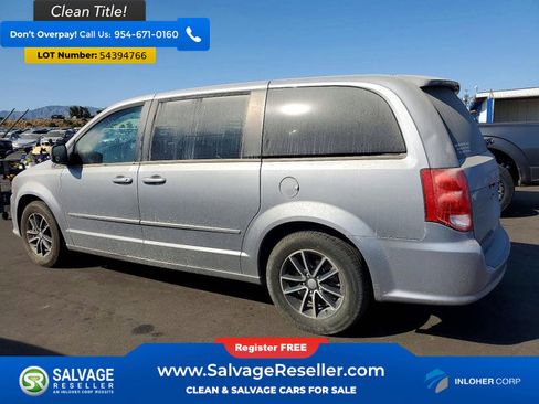 Used 2016 Dodge Grand Caravan SXT FWD image 3