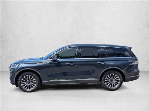 Used 2022 Lincoln Aviator Reserve w/ Equipment Group 201A AWD/4WD image 9