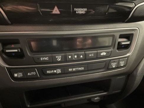 Used 2025 Honda Ridgeline Sport image 18