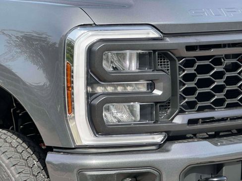 New 2026 Ford F250 4x4 Crew Cab Super Duty image 7