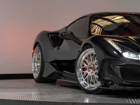 Used 2019 Ferrari 488 Pista Coupe RWD image 31