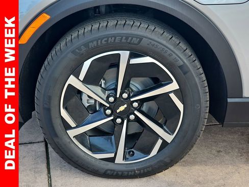 New 2026 Chevrolet Equinox EV LT image 36