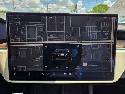 Used 2022 Tesla Model X AWD/4WD image 27