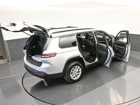 Used 2024 Jeep Grand Cherokee L Laredo image 59