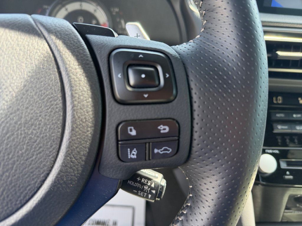 Used 2023 Lexus IS 500 RWD image 16