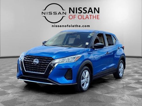 Used 2025 Nissan Kicks Play S FWD image 1