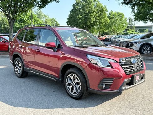 Used 2023 Subaru Forester Premium AWD/4WD image 4