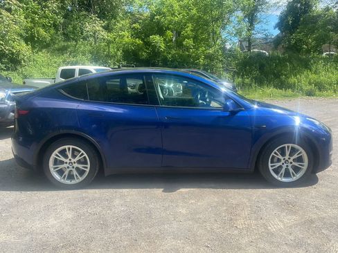 Used 2020 Tesla Model Y Long Range AWD/4WD image 9