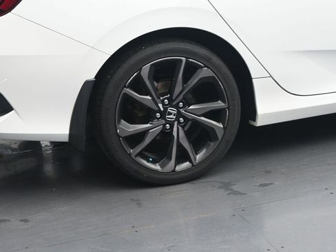 Used 2019 Honda Civic Sport image 10