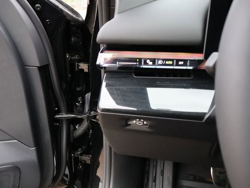 New 2027 BMW 530i xDrive AWD/4WD image 42
