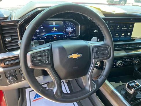 Used 2024 Chevrolet Silverado 1500 High Country w/ Technology Package AWD/4WD image 11