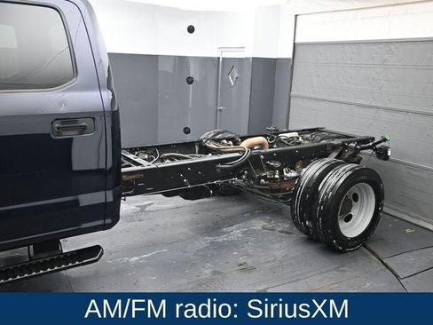 Used 2022 Ford F550 XLT image 8