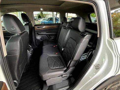 New 2026 Volkswagen Atlas SE image 19