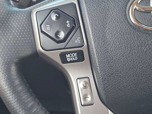 Used 2023 Toyota 4Runner Limited AWD/4WD image 30