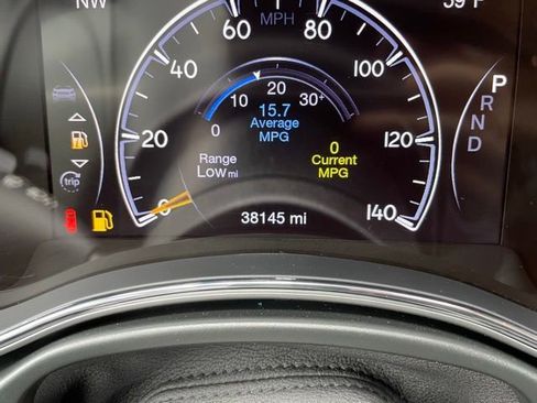 Used 2022 Jeep Grand Cherokee Laredo E w/ Security & Convenience Group AWD/4WD image 18