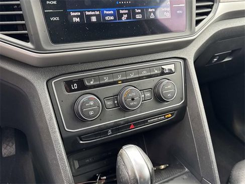 Certified 2021 Volkswagen Atlas SE w/ Panoramic Sunroof Package image 19