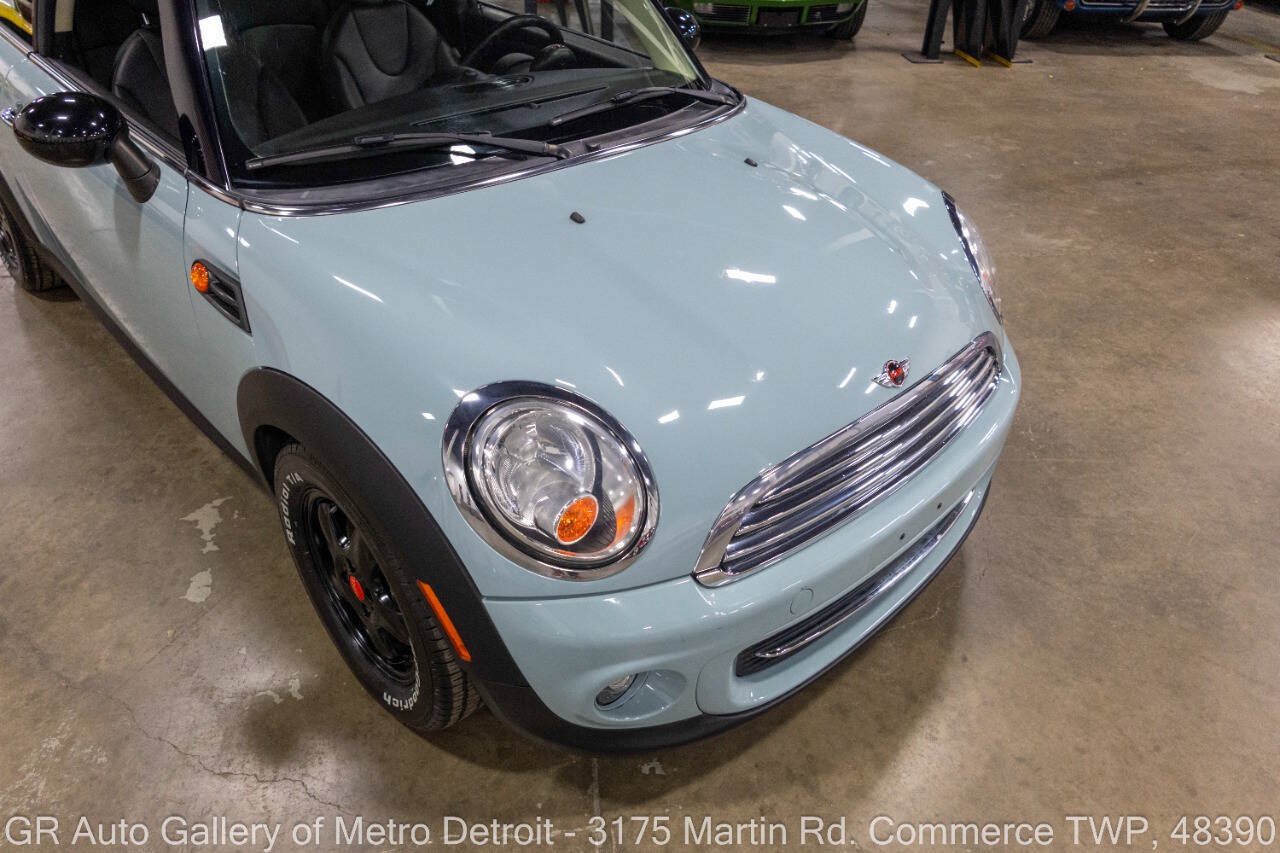 Used 2013 MINI Cooper Clubman FWD image 13