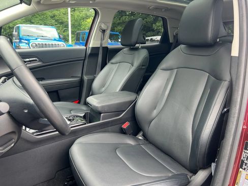 Used 2023 Kia Sportage SX FWD image 11