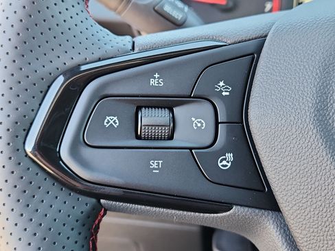 New 2026 Chevrolet Trax RS w/ Sunroof Package image 20