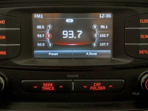 Used 2017 Kia Sorento AWD image 25