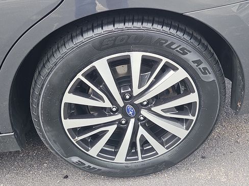 Used 2018 Subaru Legacy 2.5i Premium AWD/4WD image 24
