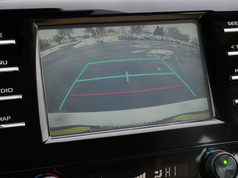 Used 2019 Toyota Camry LE image 30