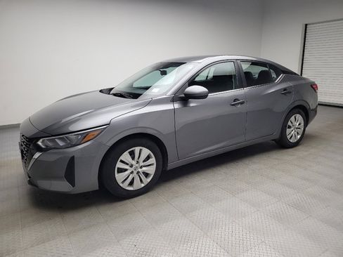 Used 2024 Nissan Sentra S FWD image 2
