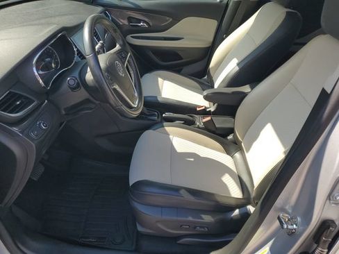 Used 2019 Buick Encore Preferred FWD image 5