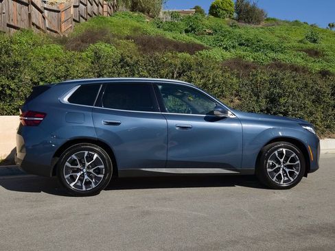 Used 2025 BMW X3 xDrive30i w/ Convenience Package image 4