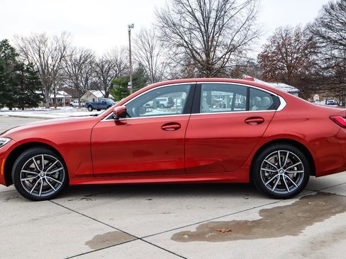 Used 2019 BMW 330i xDrive Sedan w/ Premium Package image 4