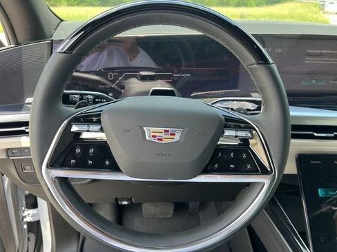New 2026 Cadillac Escalade ESV Sport w/ Touring Package AWD/4WD image 10