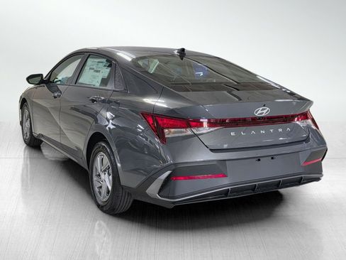 New 2026 Hyundai Elantra SE image 5