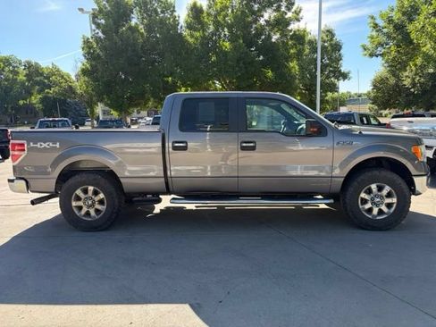 Used 2014 Ford F150 XLT w/ XLT Chrome Package AWD/4WD image 8
