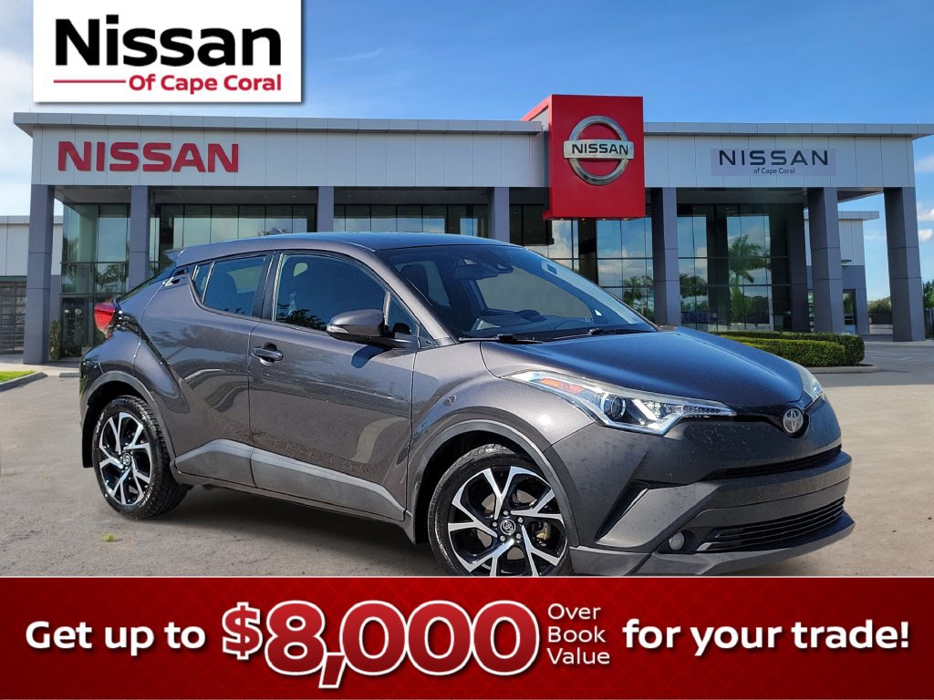 Used 2018 Toyota C-HR XLE FWD image 1