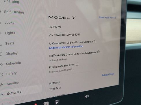 Used 2023 Tesla Model Y Long Range AWD/4WD image 12