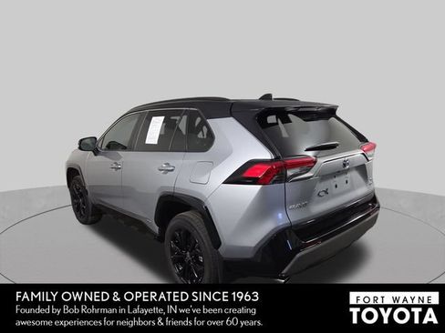 Used 2024 Toyota RAV4 XSE AWD/4WD image 9