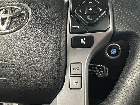Used 2020 Toyota 4Runner Limited AWD/4WD image 30