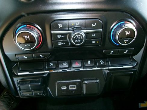 Used 2019 Chevrolet Silverado 1500 LT w/ All-Star Edition image 26