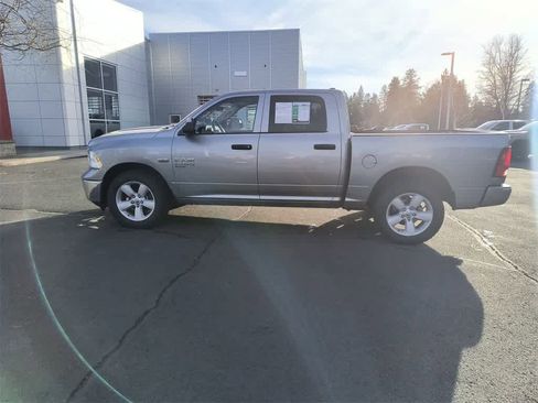 Used 2023 RAM 1500 Classic SLT image 3
