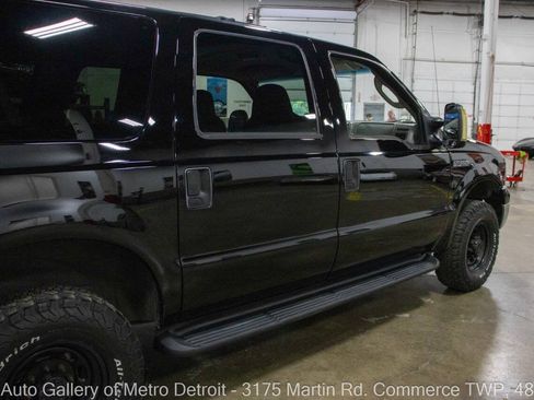 Used 2005 Ford Excursion XLT AWD/4WD image 22