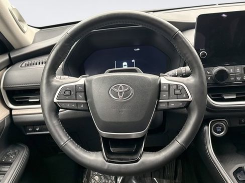 Used 2024 Toyota Grand Highlander PLATINUM image 12