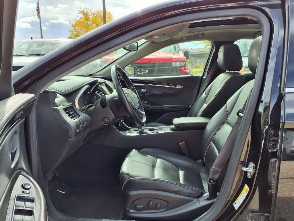 Used 2016 Chevrolet Impala LTZ w/ Enhanced Convenience Package FWD image 11