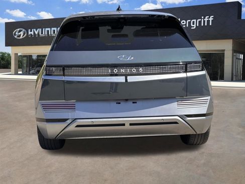 Used 2024 Hyundai Ioniq 5 Limited image 13